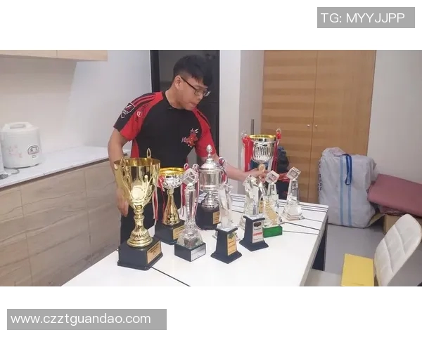 电竞数据电竞数据深度解析王静的英雄联盟成长之路与心路历程